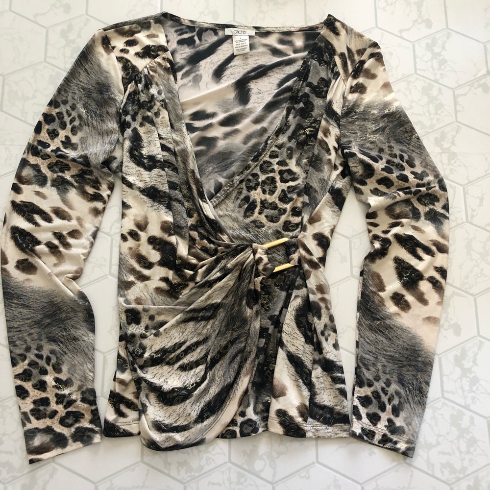 Cache Women’s Stretch Layered Top - Picture 2 of 11